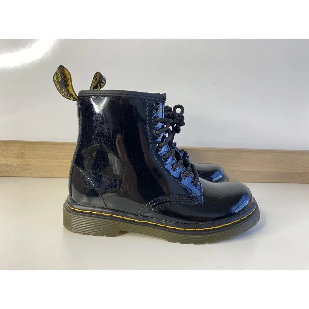 Dr Martens Black Smooth Patent Leather‎ Lace Up 1460T Combat Boots / Kids US 10